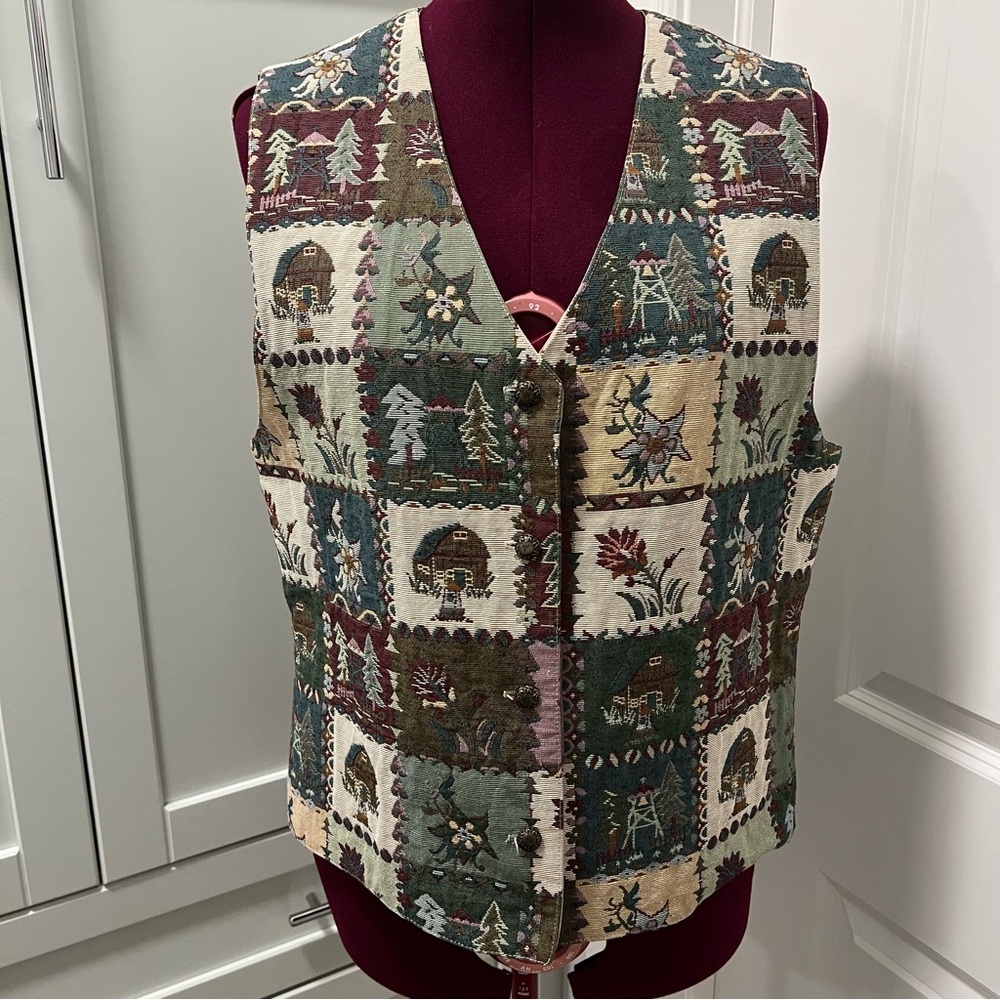 LANA LEE Tapestry Patchwork Lined Vest with Christmas Patterns Brass Buttons